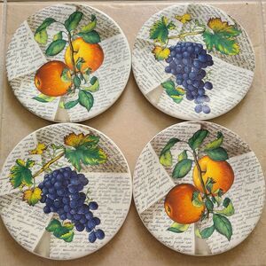 Set (4) Ceramica Due Torri Salad Plates Fruits Design Made in Italy 8 1/4" new